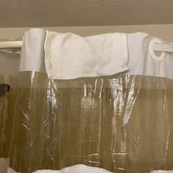 Preferred Inn - Wash cloth here before us