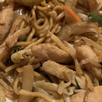 Red Lotus - Chicken fried noodles 鸡肉炒面 推荐! - Chinese Near Me - West Yellowstone, Montana Red Lotus - Chicken fried noodles 鸡肉炒面 推荐! - Chinese Near Me - West Yellowstone, Montana