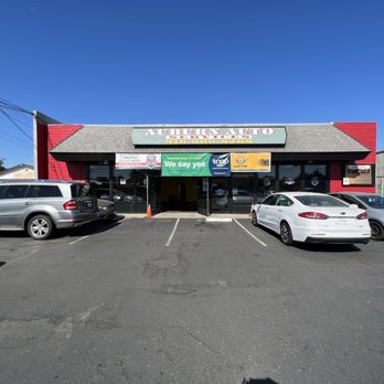 Auburn Auto Services - Front of the repair facility - Auto Repair Near Me - Sacramento, California Auburn Auto Services - Front of the repair facility - Auto Repair Near Me - Sacramento, California