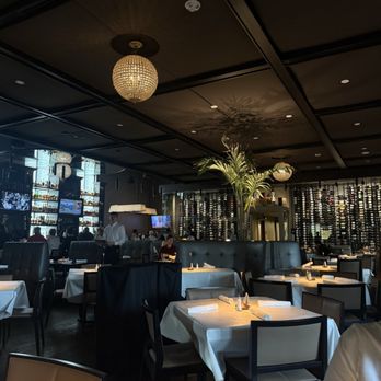 Epic Chophouse Kingsley - Interior - Bars Near Me - Fort Mill, South Carolina