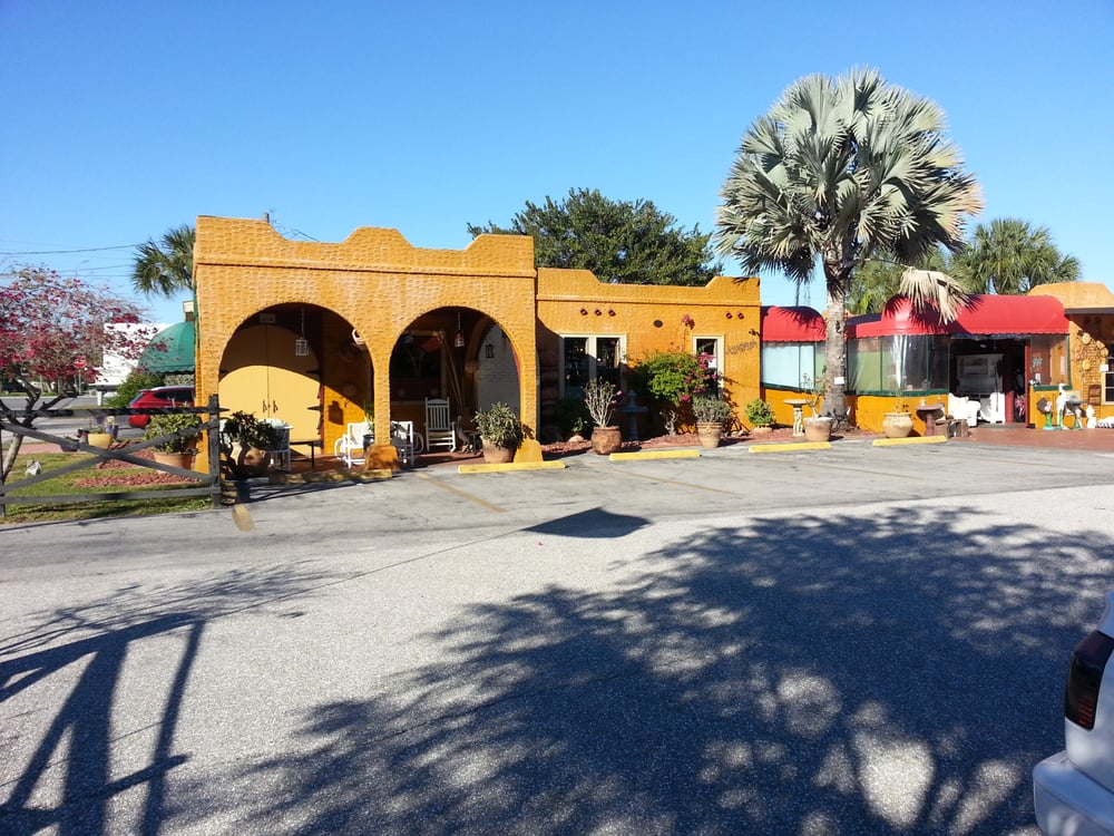 CONSIGNING WOMAN Updated 2024 6188 Elliott St, Punta Gorda, Florida