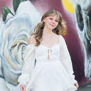 Dunlop Photography - Jacksonville murals Senior Sessions - Event Photography Near Me - Neptune Beach, Florida Dunlop Photography - Jacksonville murals Senior Sessions - Event Photography Near Me - Neptune Beach, Florida