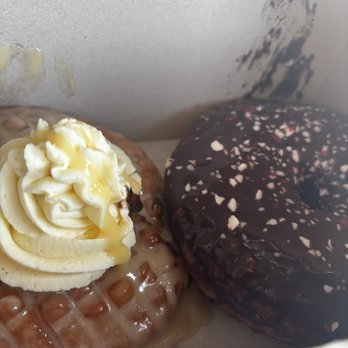 Oliboli Donuts - December 2025 seasonal: chocolate peppermint - Donuts Near Me - Tustin, California Oliboli Donuts - December 2025 seasonal: chocolate peppermint - Donuts Near Me - Tustin, California
