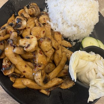 Happy Buddha Kitchen - 21. Lemongrass Chicken Cm G Xo S t - Vegetarian Near Me - Temple City, California Happy Buddha Kitchen - 21. Lemongrass Chicken Cm G Xo S t - Vegetarian Near Me - Temple City, California