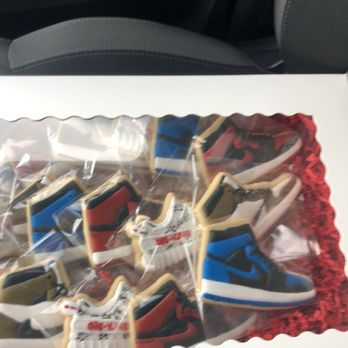Stick a Cake In It - Desserts Near Me Stick a Cake In It - Desserts Near Me