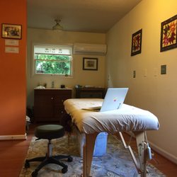 Each Peach Family Wellness - Spacious and comfortable for patients