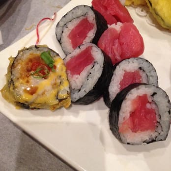 Sake 2 Me Sushi - Tuna roll and the free peter roll - Sushi Bars Near Me - Simi Valley, California