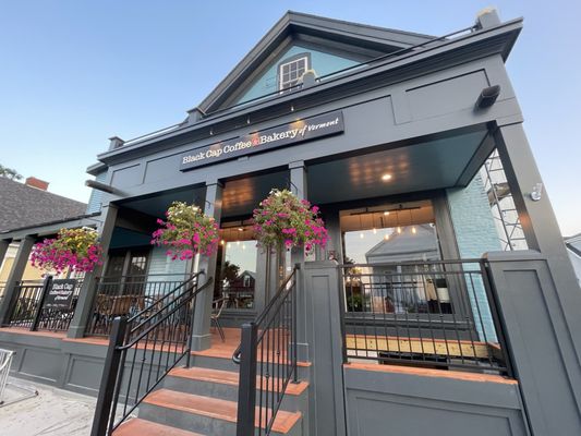 Black Cap Coffee & Bakery - espresso, lattes, sandwiches, pastries by null