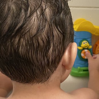 Little Scissors - Bad line-up, needs to be more clean. - Kids Hair Salons Near Me - Fremont, California Little Scissors - Bad line-up, needs to be more clean. - Kids Hair Salons Near Me - Fremont, California