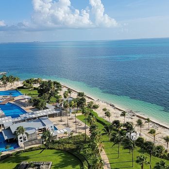 Riu Palace Peninsula - Hotels Near Me - Cancún, ROO