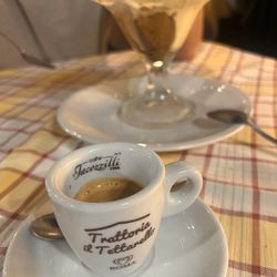 Tiramisù e caffè decaffeinato