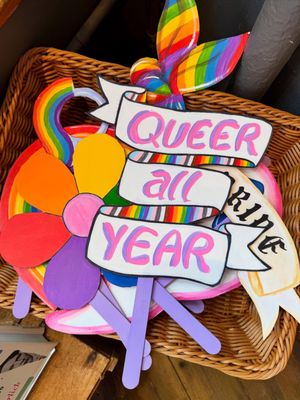 Foursided Card + Gift - On Clark in Lakeview by null