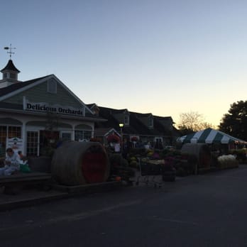 Delicious Orchards - Fruits & Veggies Near Me - Colts Neck, New Jersey