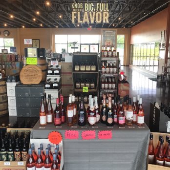Parkway Wine and Spirits - Beer, Wine & Spirits Near Me - Spring Hill, Tennessee Parkway Wine and Spirits - Beer, Wine & Spirits Near Me - Spring Hill, Tennessee