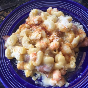 Captain James Landing - Lobster Mac and cheese pretzel - Seafood Near Me - Baltimore, Maryland Captain James Landing - Lobster Mac and cheese pretzel - Seafood Near Me - Baltimore, Maryland