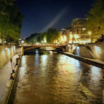 La Seine - Paris - Nighttime view - Landmarks & Historical Buildings Near Me La Seine - Paris - Nighttime view - Landmarks & Historical Buildings Near Me