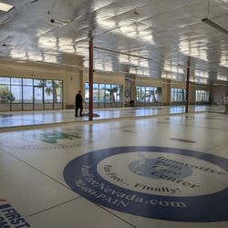 CurlVegas - Four sheets of fantastic curling ice!