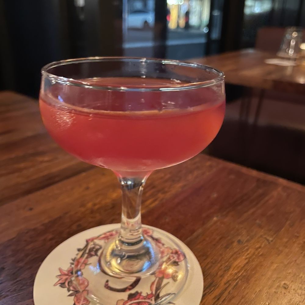 Callooh Callay - Cocktail Bars Near Me - London, XGL Callooh Callay - Cocktail Bars Near Me - London, XGL