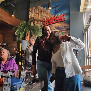 Havana Cigar Lounge - Cigar Bars Near Me - Fishers, Indiana