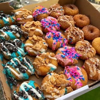 どーなっつ 6IX DONUTZ - Updated October 2025 - 52 Photos & 21 Reviews