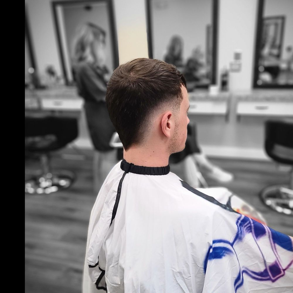Max Johnson Salon Image