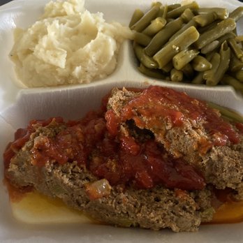 Nana's Kitchen - Meatloaf, potatoes and green beans. - Soul Food Near Me - Fort Worth, Texas Nana's Kitchen - Meatloaf, potatoes and green beans. - Soul Food Near Me - Fort Worth, Texas