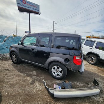 Circus Auto Parts - Junkyards Near Me - Riverdale, Illinois