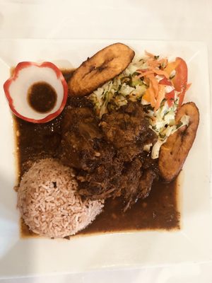 Photo of Tropical Flava - Macon, GA, US. Oxtails and Escovitch!