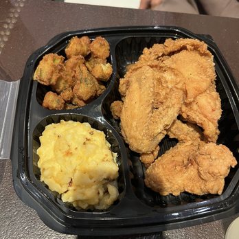 The Busy Bee - Soul Food Near Me - Atlanta, Georgia The Busy Bee - Soul Food Near Me - Atlanta, Georgia