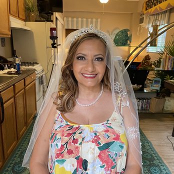 Beauty Spell Hawaii - Ana looks beautiful - Makeup Artists Near Me