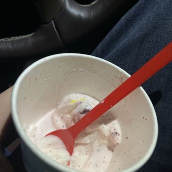 Dairy Queen Grill & Chill - yellow dye in what's supposed to be Red Velvet Cake BLIZZARD Treat - Ice Cream & Frozen Yogurt Near Me - Ashland, Massachusetts Dairy Queen Grill & Chill - yellow dye in what's supposed to be Red Velvet Cake BLIZZARD Treat - Ice Cream & Frozen Yogurt Near Me - Ashland, Massachusetts