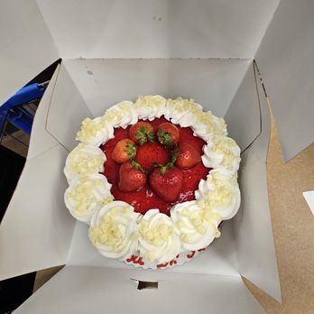 Walmart Bakery - strawberry cake in a box - Custom Cakes Near Me - Woodland Park, Colorado Walmart Bakery - strawberry cake in a box - Custom Cakes Near Me - Woodland Park, Colorado