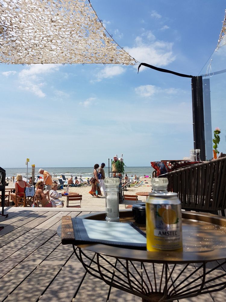 De Jongens Beach Club