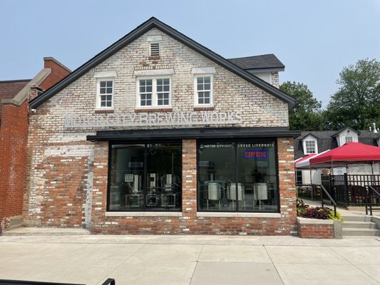 Motor City Brewing Works-Livernois Taproom by null