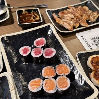 Sumo Sushi & Grill - Rolls, grilled chicken and shrimp - Sushi Bars Near Me - Oregon City, Oregon Sumo Sushi & Grill - Rolls, grilled chicken and shrimp - Sushi Bars Near Me - Oregon City, Oregon