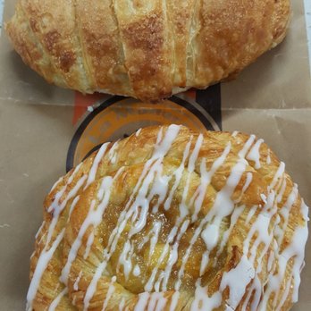 La Monarca Bakery & Cafe - Guayaba & cream danish and Guayaba with cheese croissant - Bakeries Near Me - Pico Rivera, California