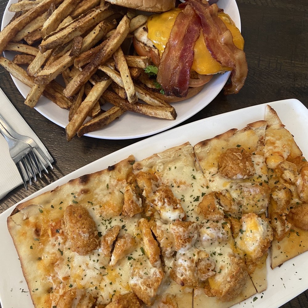 Ill Eagle Taphouse - Grilled chicken club sandwich and buffalo chicken flatbread - Soup Near Me - Elmira, New York Ill Eagle Taphouse - Grilled chicken club sandwich and buffalo chicken flatbread - Soup Near Me - Elmira, New York