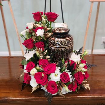 Lupita's Flowers - Cremation arrangement for the urn . - Florists Near Me - Los Angeles, California Lupita's Flowers - Cremation arrangement for the urn . - Florists Near Me - Los Angeles, California