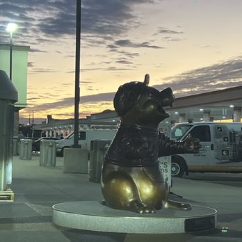 Buc-ee's - Front of business - Gas Stations Near Me - Katy, Texas