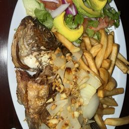 Mojarra Frita Al Mojo de Ajo Mojarra Frita Al Mojo de Ajo