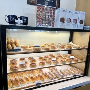 Paris Baguette - Coffee & Tea Near Me - Garden Grove, California