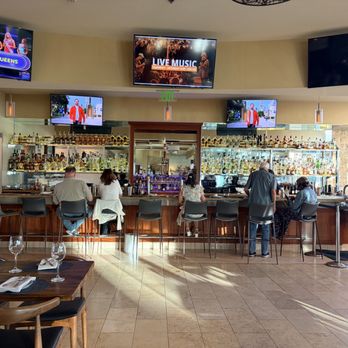 Vintana Wine + Dine - Bar - New American Near Me - Escondido, California