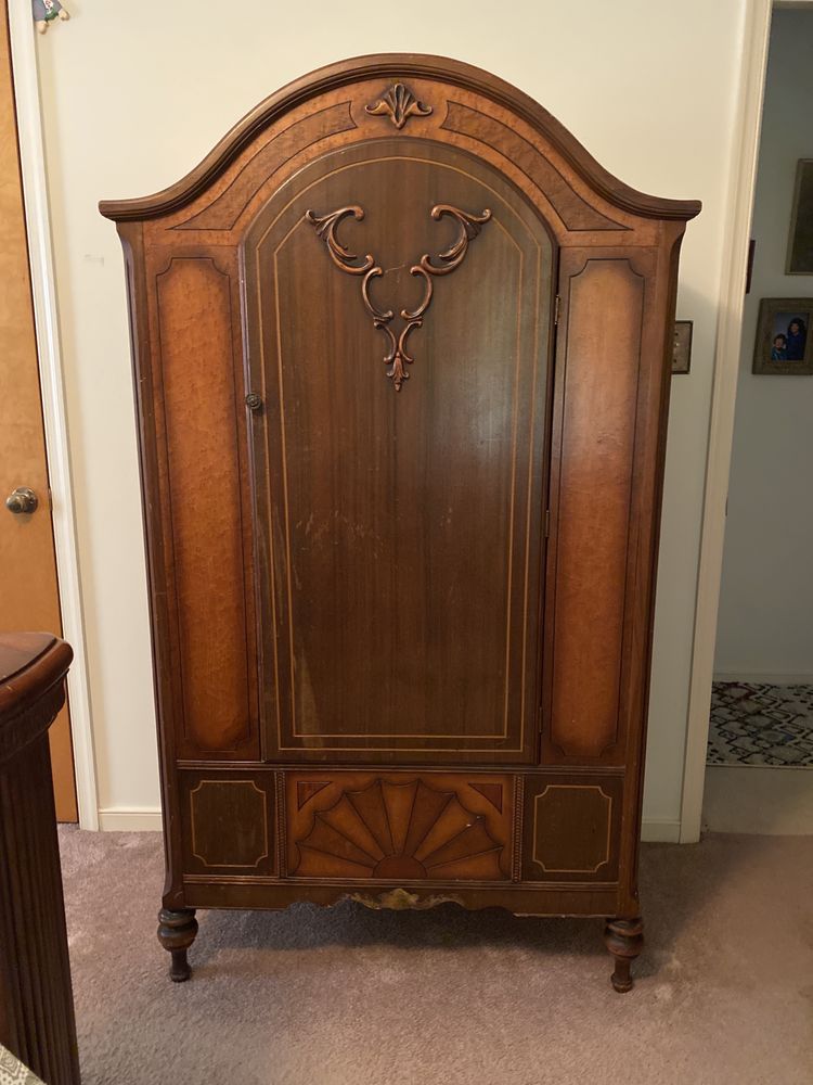 Cather's Furniture Service - upholstery in Richmond, VA