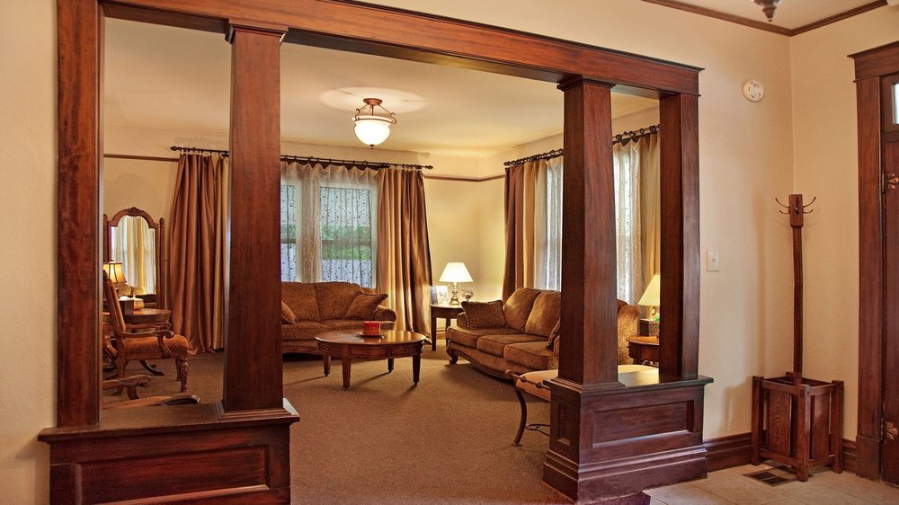 CALLISONLOUGH FUNERAL HOME Updated October 2024 605 W Central Ave