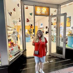 Duck World - Front of store
