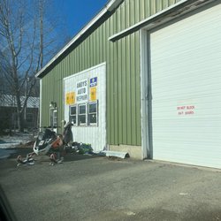 Andy's Auto Repair - Office