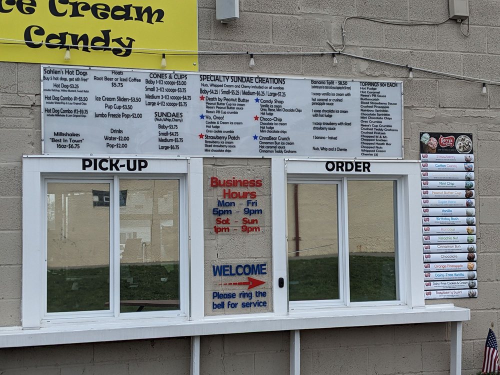 NICKY 2 SCOOPS ICE CREAM PARLOR 1850 Colvin Blvd, Tonawanda, New York