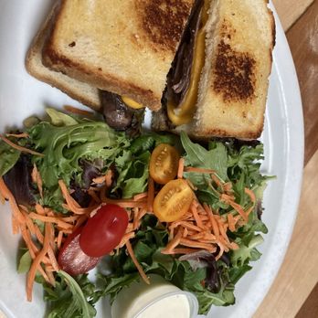 Town House Cafe - Roast beef - Cafes Near Me - Goldendale, Washington Town House Cafe - Roast beef - Cafes Near Me - Goldendale, Washington