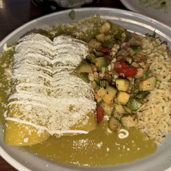 Mercado Manhattan Beach - Enchiladas Suizas - Mexican Near Me - Manhattan Beach, California Mercado Manhattan Beach - Enchiladas Suizas - Mexican Near Me - Manhattan Beach, California