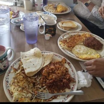 The Red Wagon Cafe - Breakfast - Comfort Food Near Me - Shafter, California